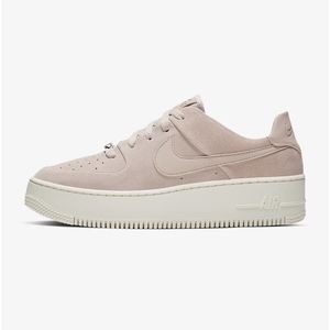 Nike Air Force 1 Sage Low Sneakers